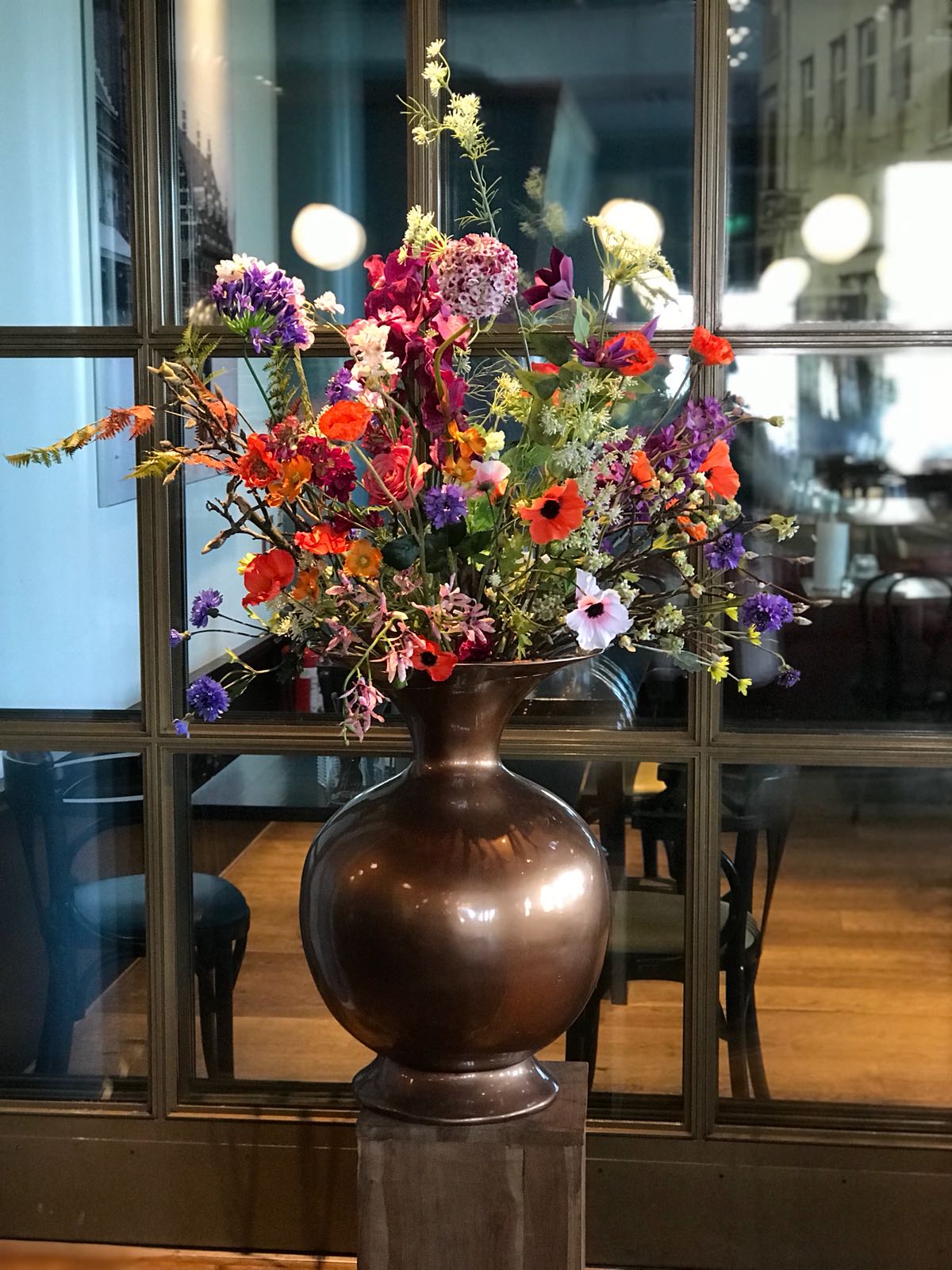 Zijden Bloemen Bij Restaurant Goed Proeven Fiori Di Rose